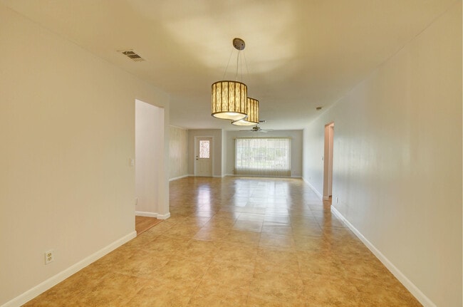 Building Photo - 6347 Country Wood Way