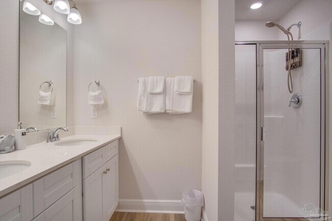 Building Photo - 5689 Stellarjay St