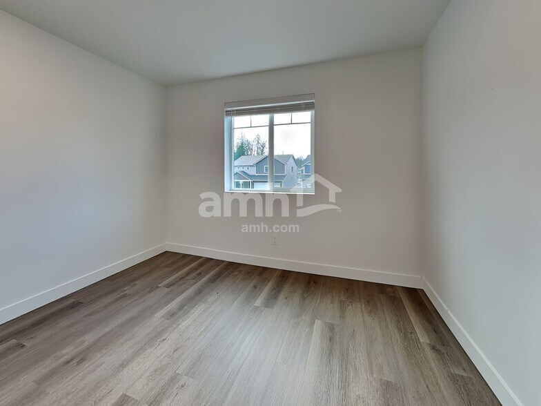 Building Photo - 7706 Brenden St SW