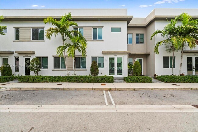 Building Photo - 6658 NW 102nd Path