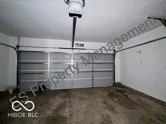 Building Photo - 6627 Live Oak Rd