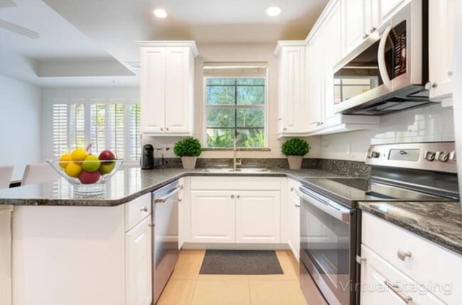 Building Photo - 2568 Gardens Pkwy