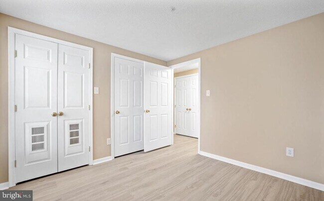 Building Photo - 607 Himes Ave