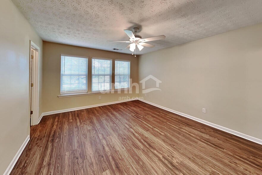 Building Photo - 308 Sam Cobb Pl