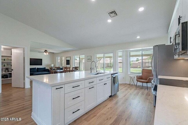 Building Photo - 15026 S 28th St