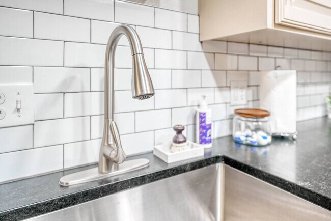 Building Photo - 3204 Cardinal Creek Cir