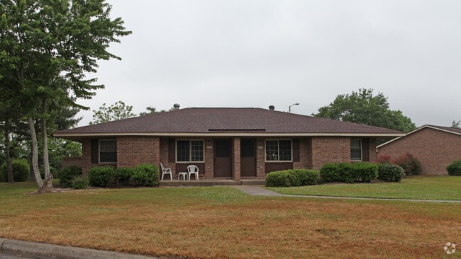 Building Photo - Santee Apartments