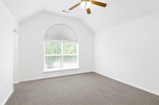 Building Photo - 10057 Wyndbrook Dr