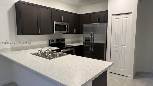 Building Photo - 28704 SW 134th Ct