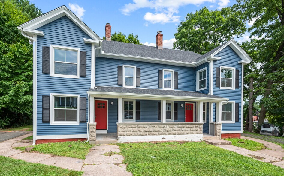 Primary Photo - 17 Locust St