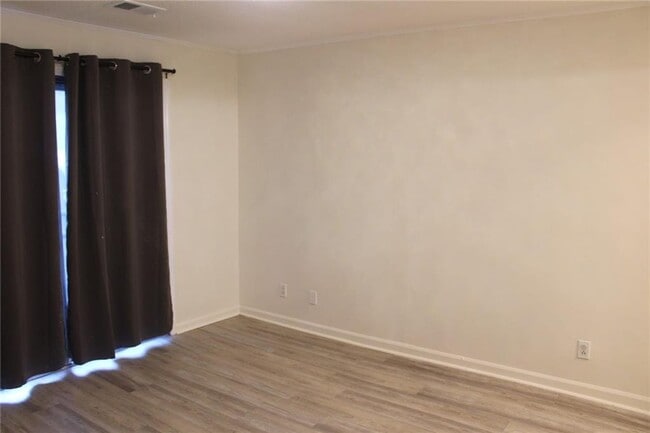 Building Photo - 115 Plantation Dr