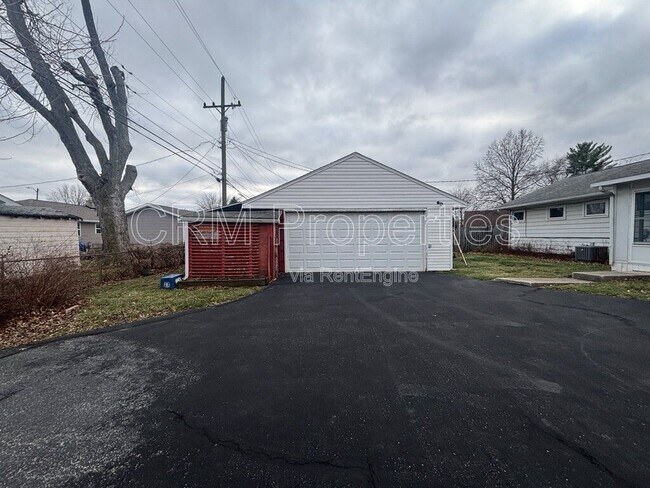 Building Photo - 202 Lody Ln