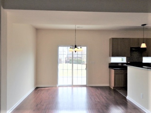 Building Photo - 102 Villa Way