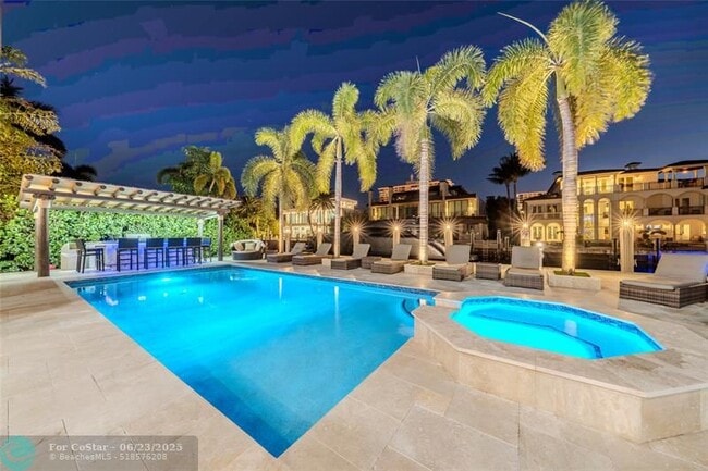 Building Photo - 2430 Castilla Isle