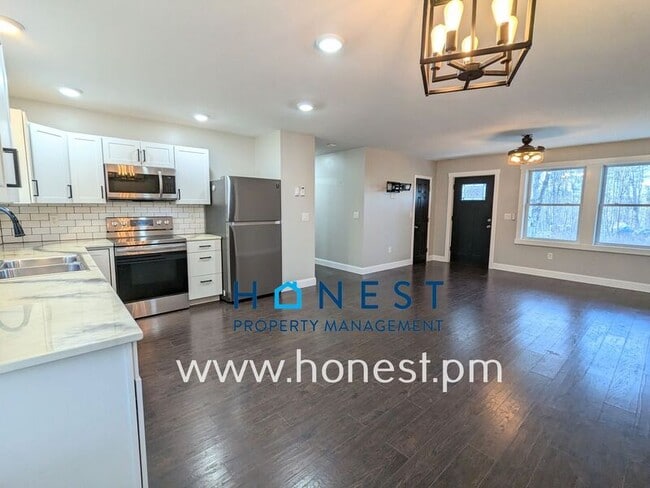 Building Photo - 20 Lexi Ln