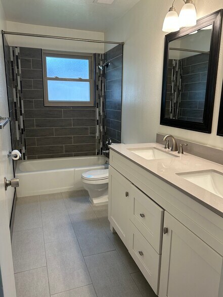 Building Photo - 8257 Grambling Way