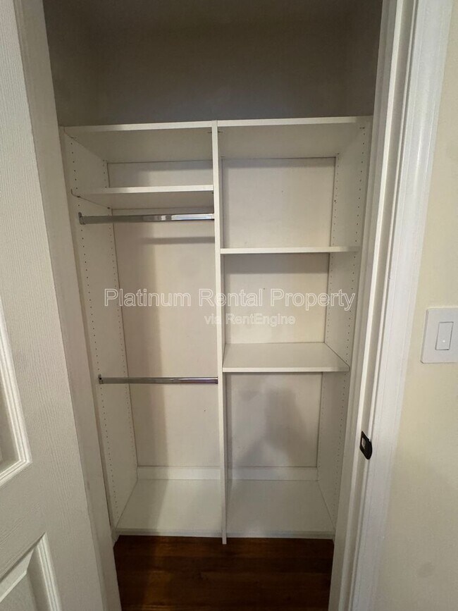 Building Photo - 1886 Benson Ave SE