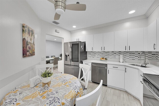 Building Photo - 5133 Brisata Cir