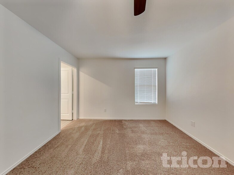 Building Photo - 5938 Companion Lp