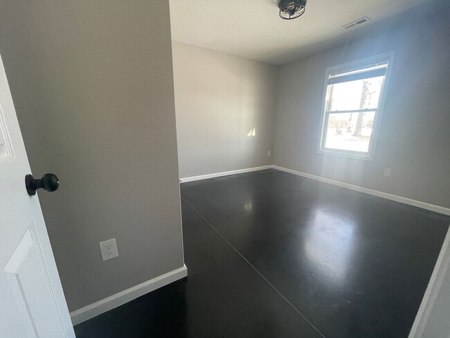 Building Photo - New Construction! Move In Ready! 3 bedroom...