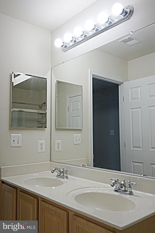 Building Photo - 11713 Cider Press Pl