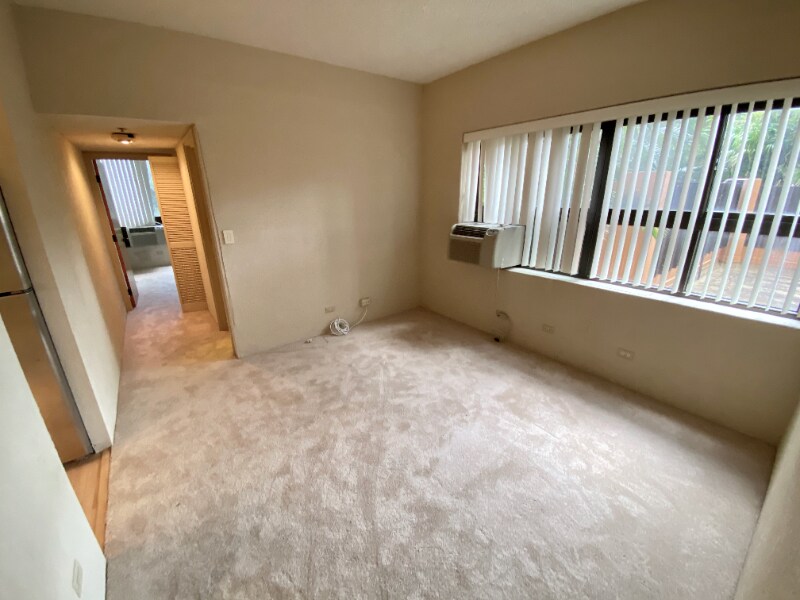 Building Photo - 5333 Likini St