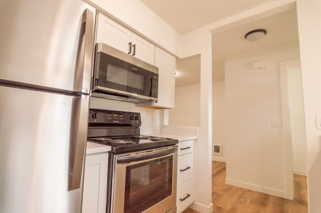 Building Photo - 506-510 SE 46th Ave