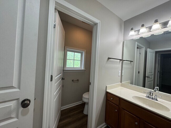Building Photo - 9734 Cadman Ct