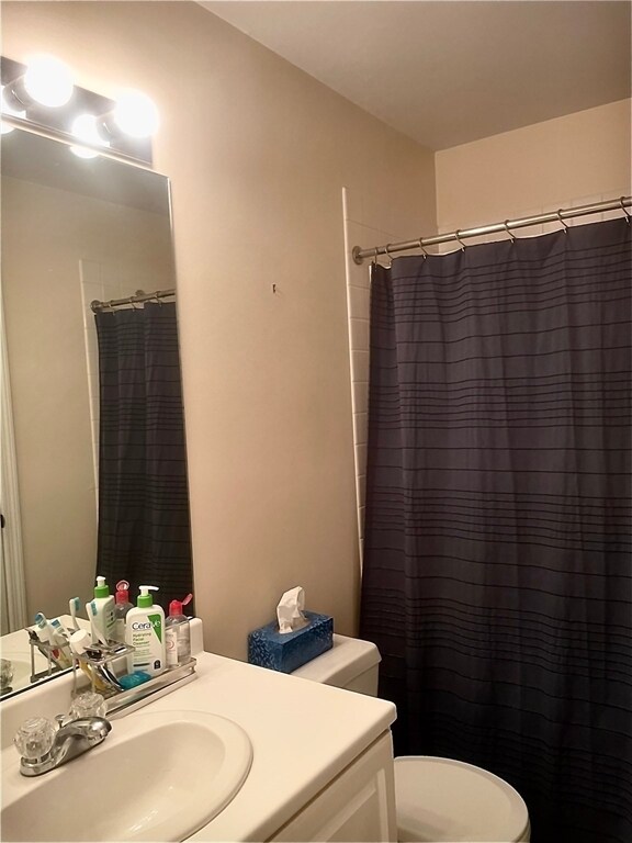 Building Photo - 208 Gazebo Cir