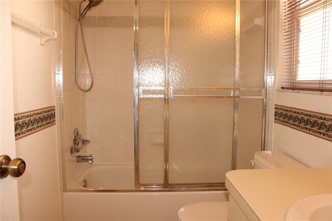 Building Photo - 2602 Waterford Way