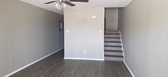 Building Photo - 176 RYAN Cir