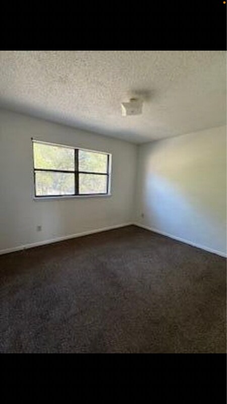 Building Photo - 696 Tyner St