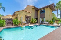 Building Photo - 3 bedroom in North Miami Beach FL 33179