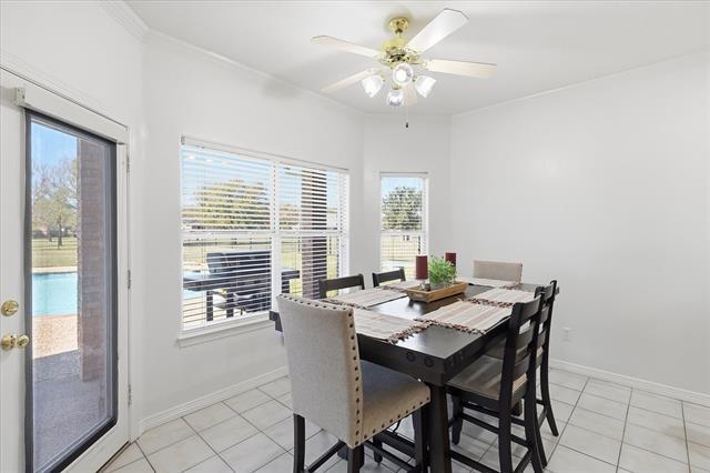 Building Photo - 113 Green Oaks Ct