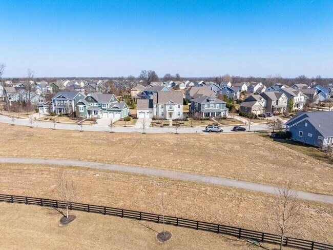 Building Photo - 10652 Arrowwood Dr