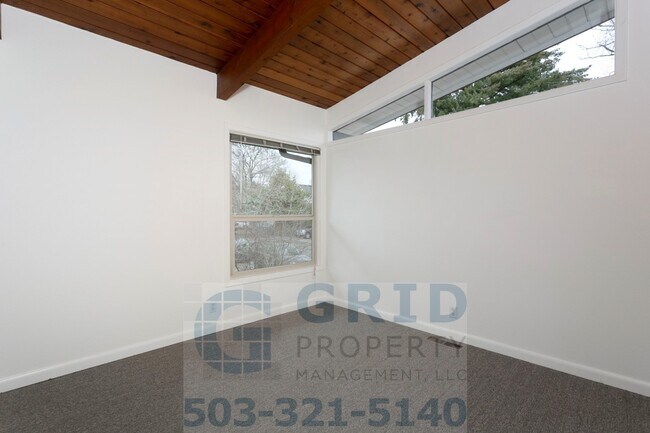 Building Photo - Gorgeous 2 Bedroom Home Available in Lake ...