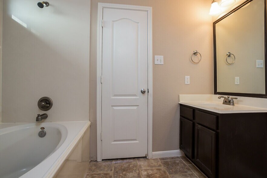 Building Photo - 29502 Legends Stone Dr