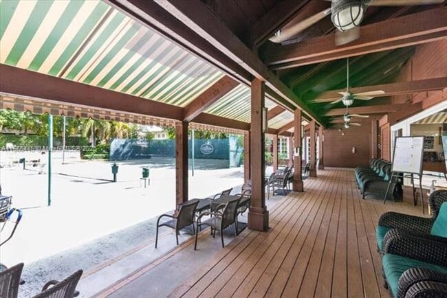 Building Photo - 4000 Towerside Terrace