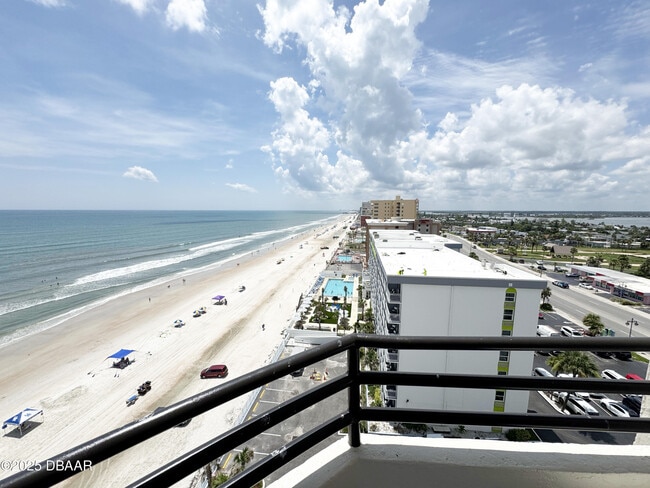 Building Photo - 3115 S Atlantic Ave