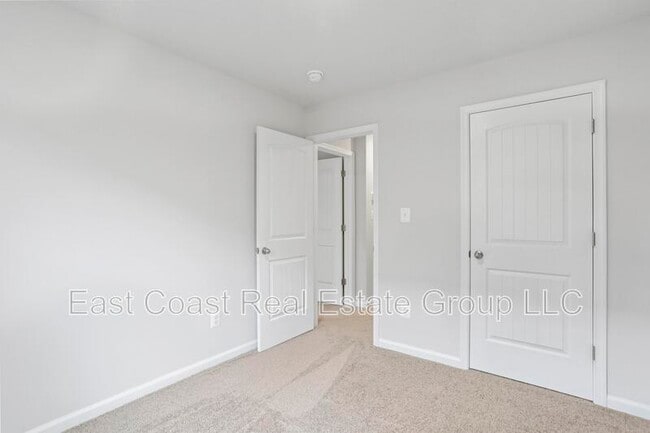 Building Photo - 53 Cranston Ct