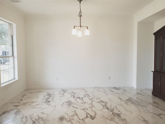 Building Photo - 18819 Knobby Oaks Pl