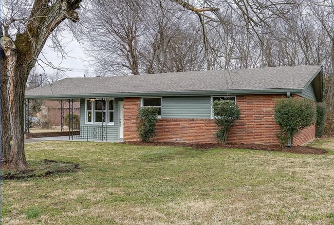 Building Photo - 3100 Richmond Hill Dr