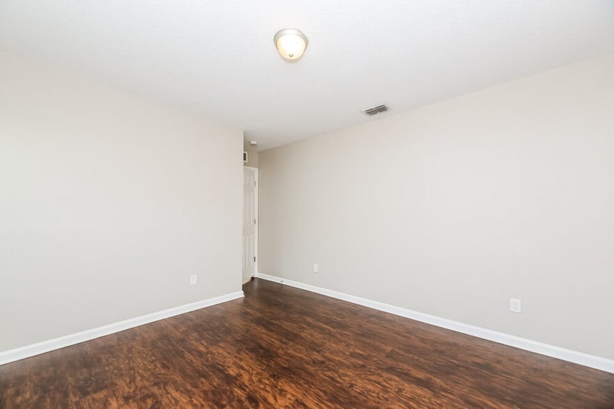 Building Photo - 8200 Highfield Ave
