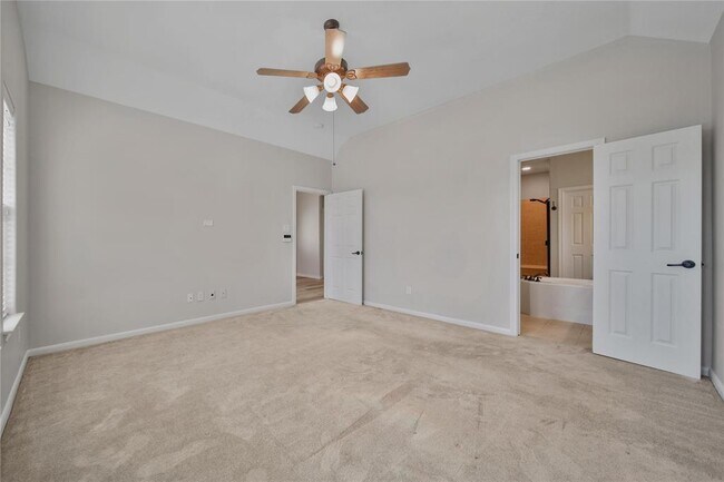 Building Photo - 1747 Aden Dr