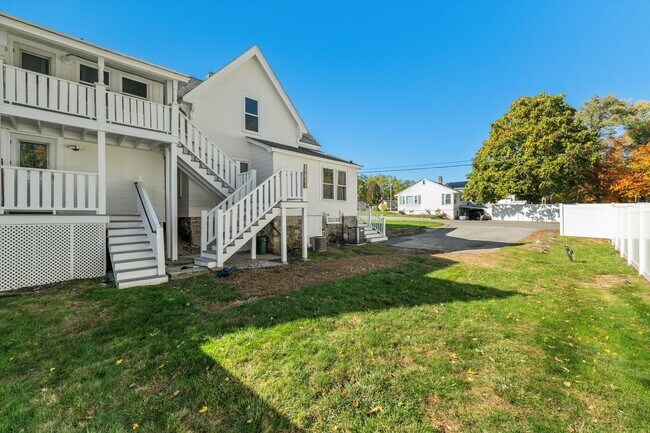 Building Photo - 378 S Mammoth Rd