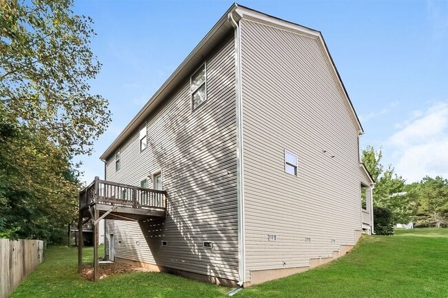 Building Photo - 345 Westridge Cir