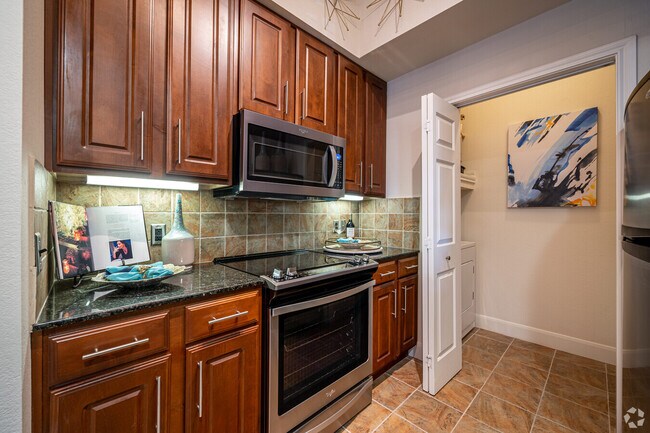 Building Photo - Limited Time Offer: $500 OFF!