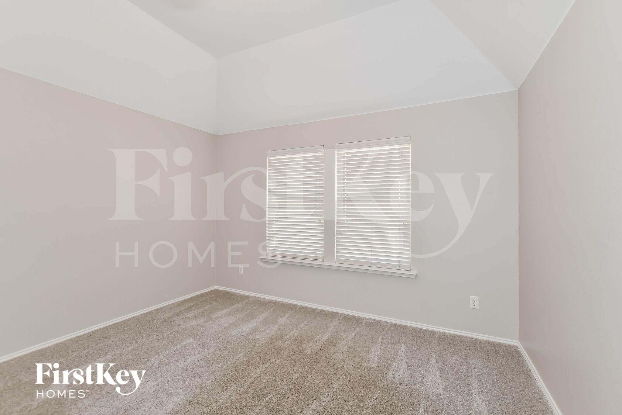 Building Photo - 4203 Lucy Ln