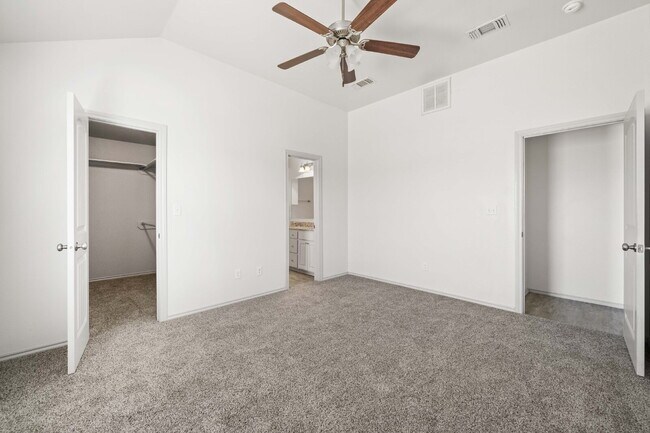 Building Photo - Beautiful 4/2/2 in Frenship ISD