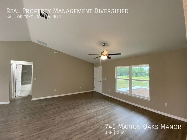 Building Photo - 745 Marion Oaks Manor
